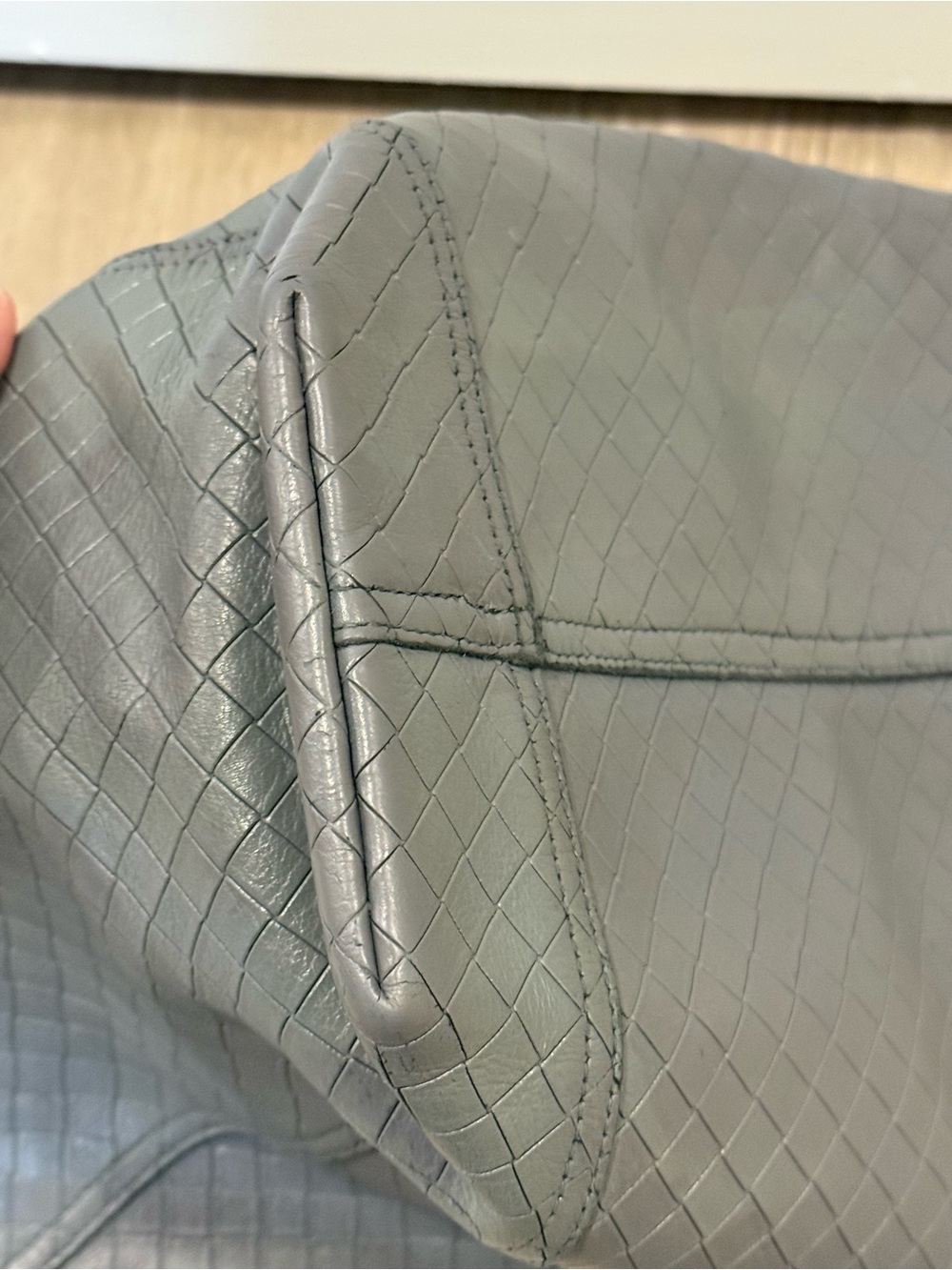 Bottega Veneta Gray Intrecciato Leather Tote - Picture 4 of 11